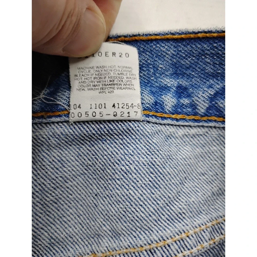 Levis 505 Jeans Mens 36x29 Straight Fit Pockets Vintage Made in Mexico 2001 Y2k